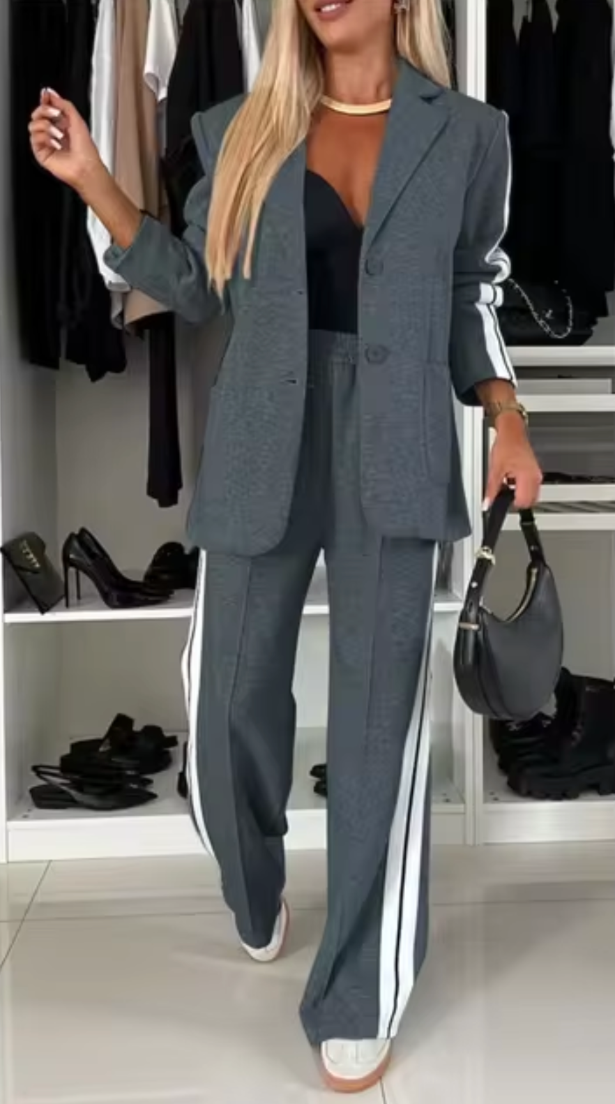 Traje de mujer algodón clásico y elegante