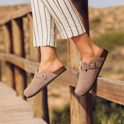 Sandalias ante rosa con tacón bajo cómodo