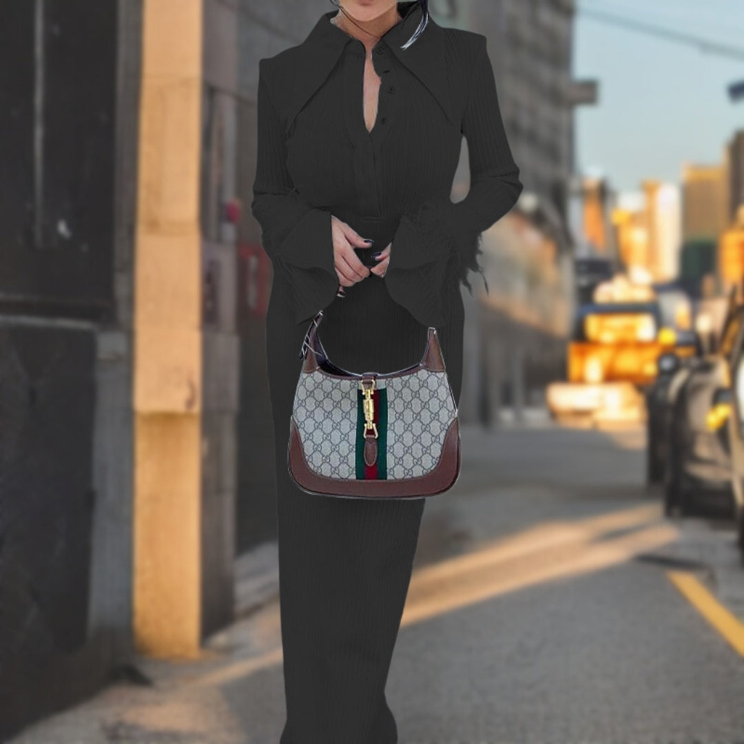 Vestido Largo de Noche Elegante con Plumas - Vestiria