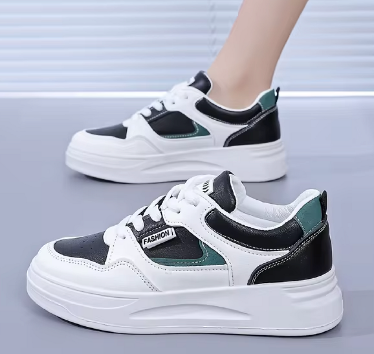 Zapatillas Deportivas con Suela Alta