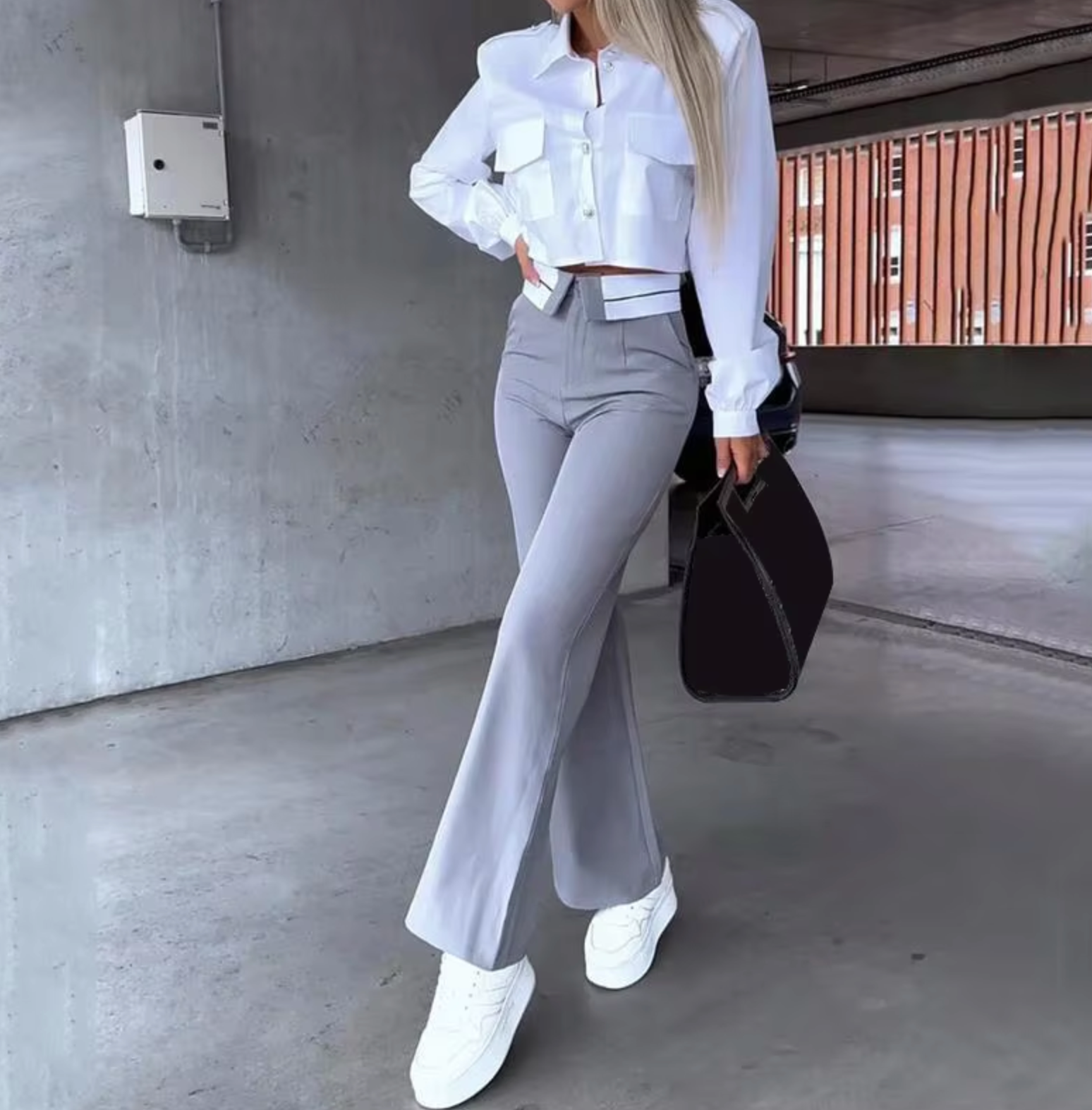 Chaquetilla Corta y Pantalón Mujer Elegante - Vestiria