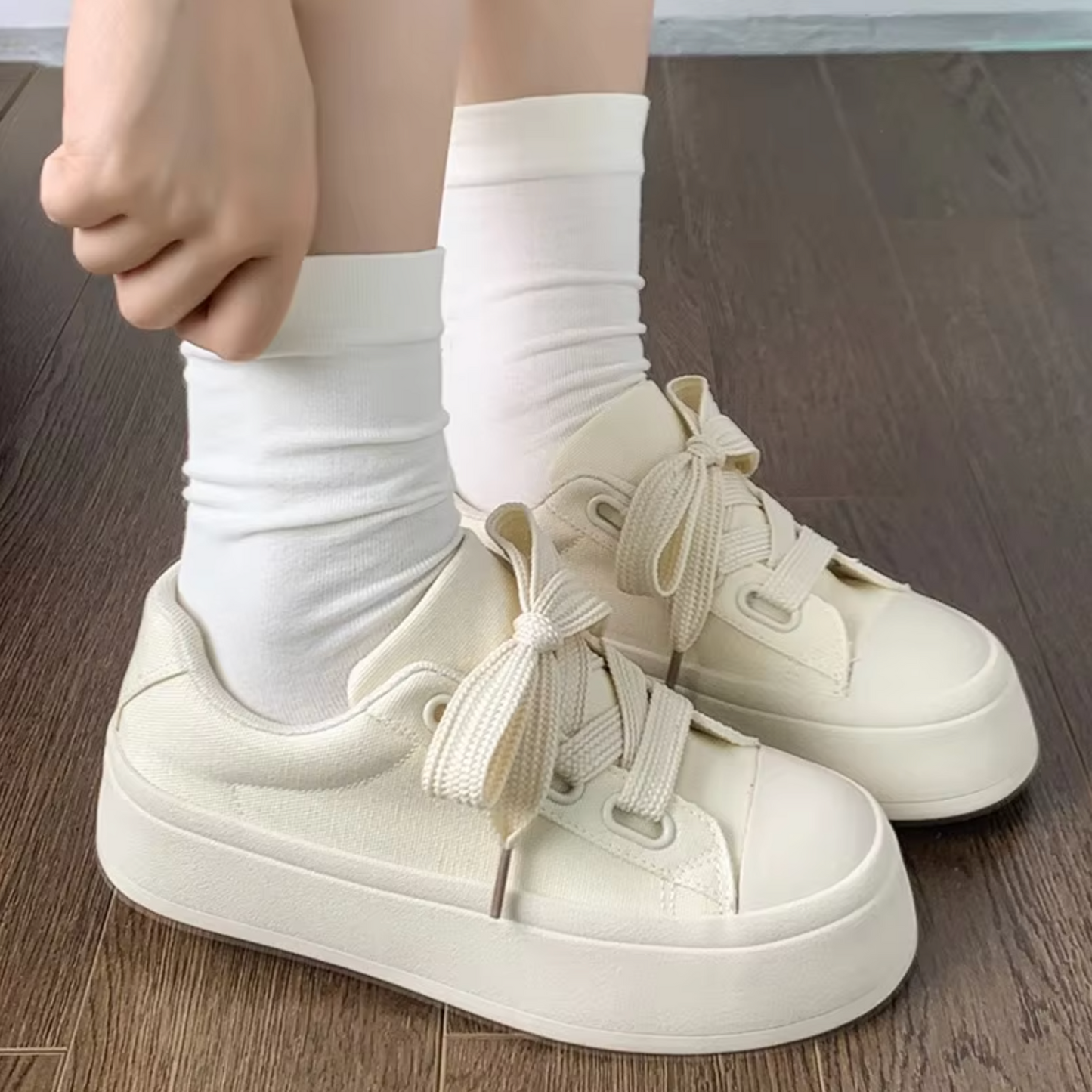 Zapatillas de Moda con Plataforma Alto - Vestiria