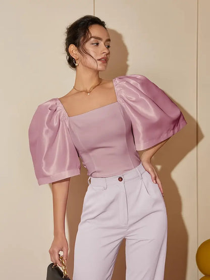 Top de Raso Elegante Mangas Voladas