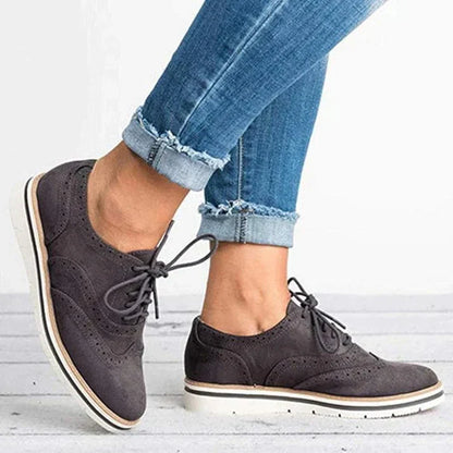 Zapatos de Piel Elegantes con Cintas
