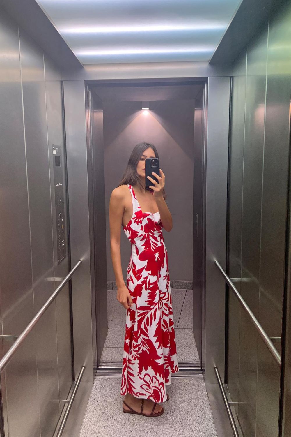 Vestido Elegante Estampado Sin Espalda - Vestiria