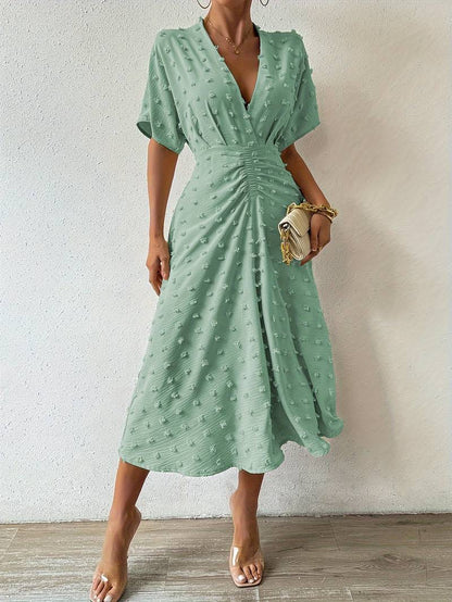 Vestido de Lunares Chic con Volantes Femininos