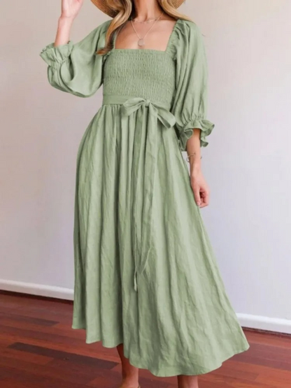 Vestido de Mujer con Volantes y Cinturón