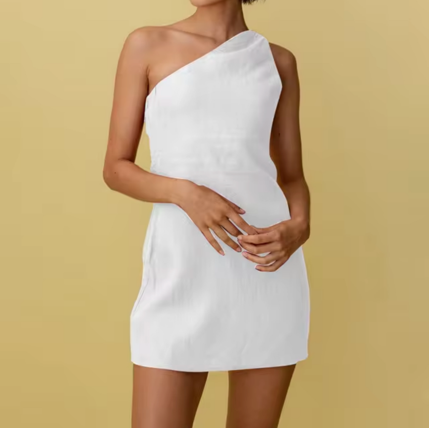 Vestido Mono-Hombro Femenino y Corto