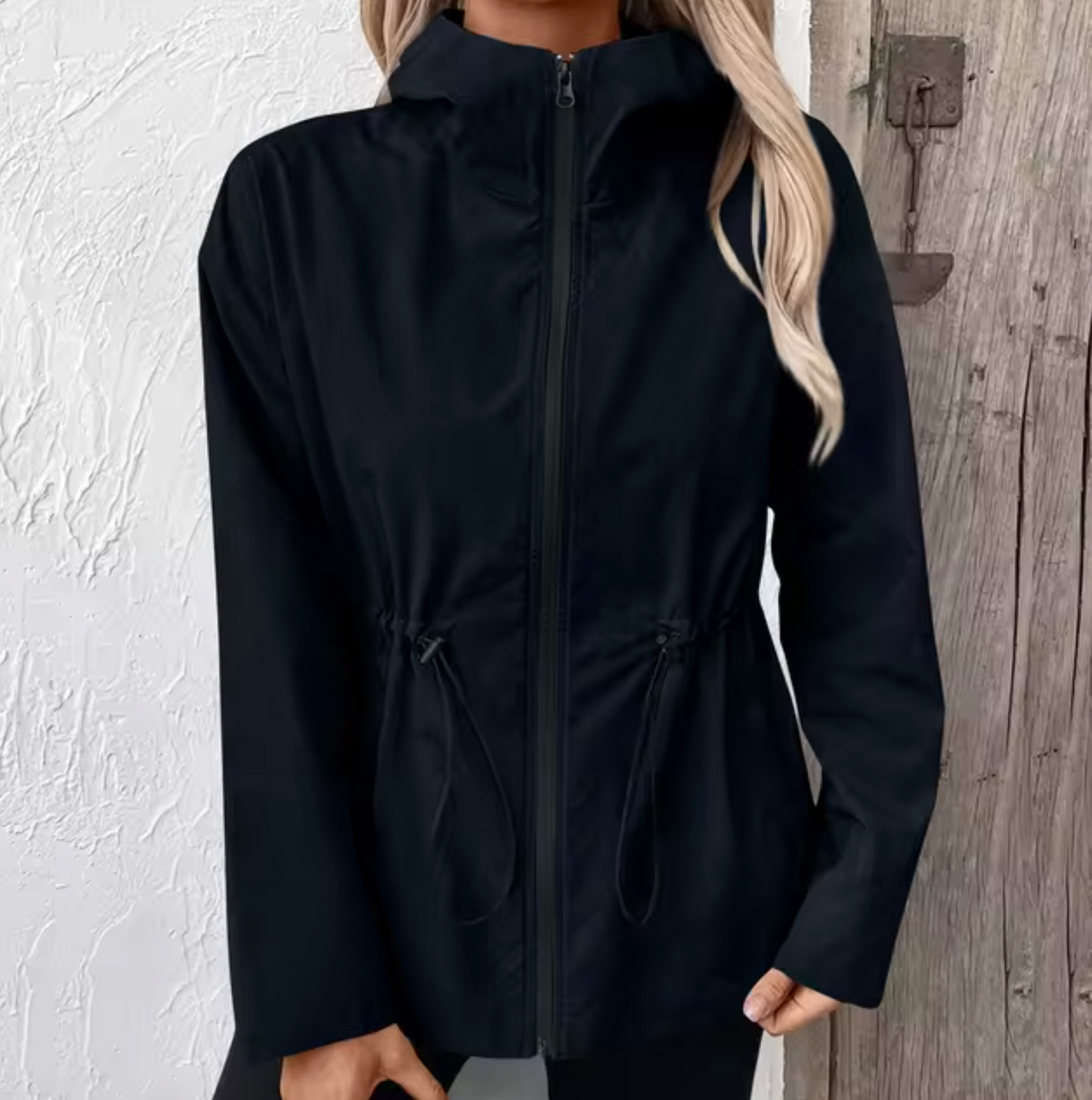 Chaqueta de agua ligera y transpirable