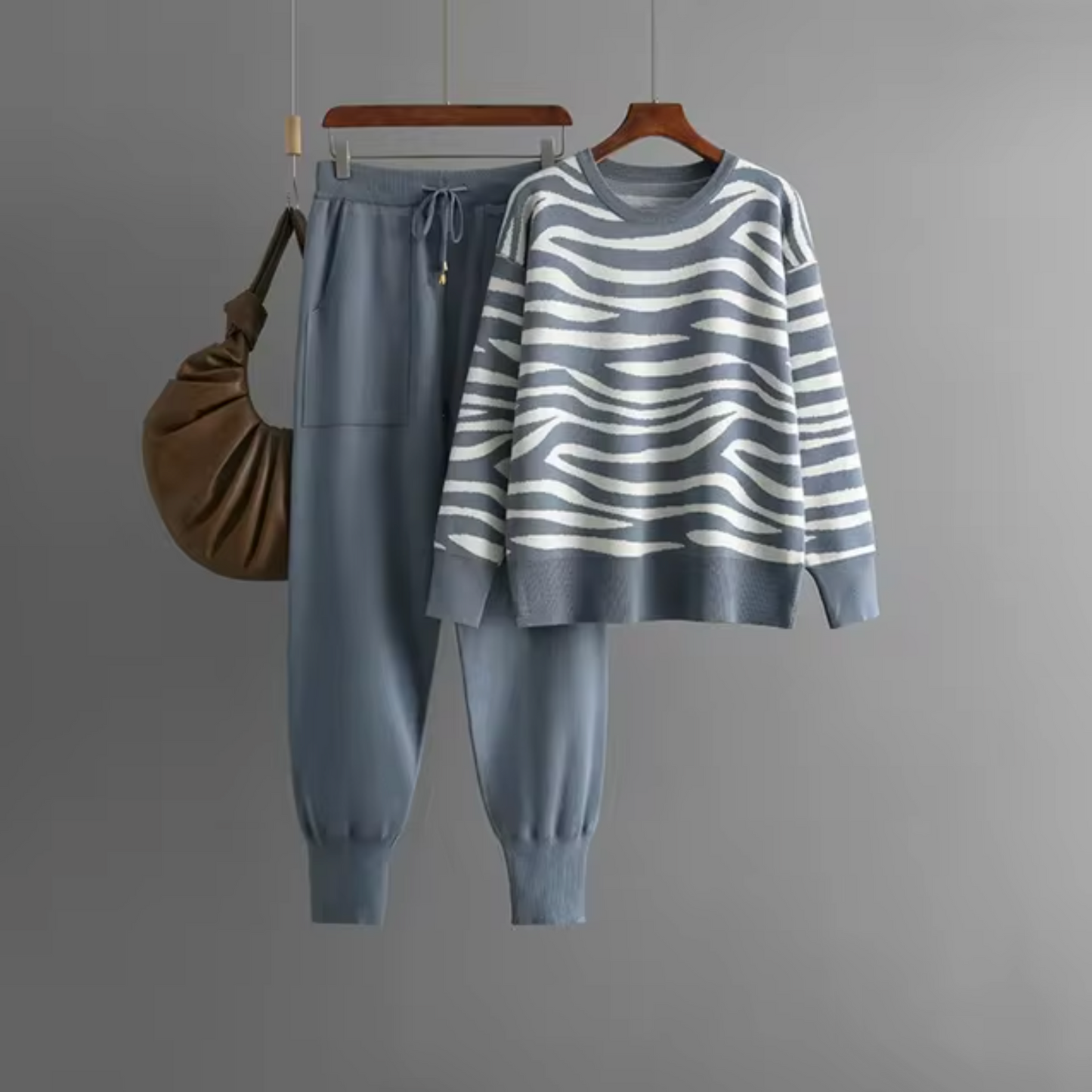 Conjunto Jersey Punto y Pantalón Suave