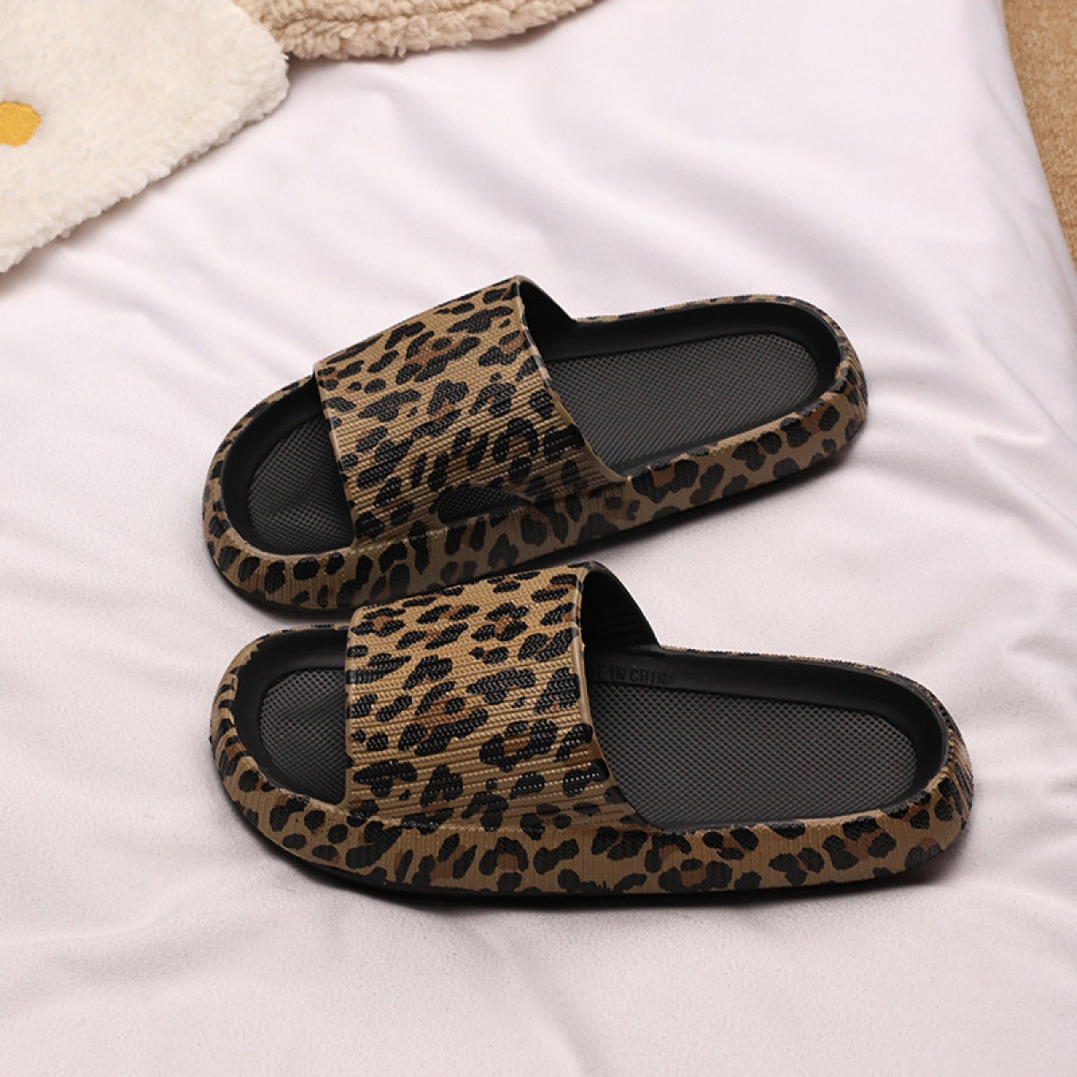 Pantuflas mujer leopardo suaves y cálidas