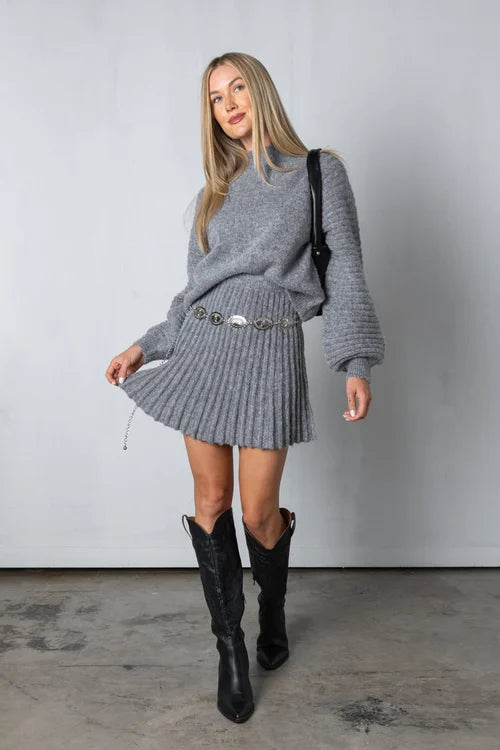 Conjunto Mujer Suéter Plisado y Falda Cómoda