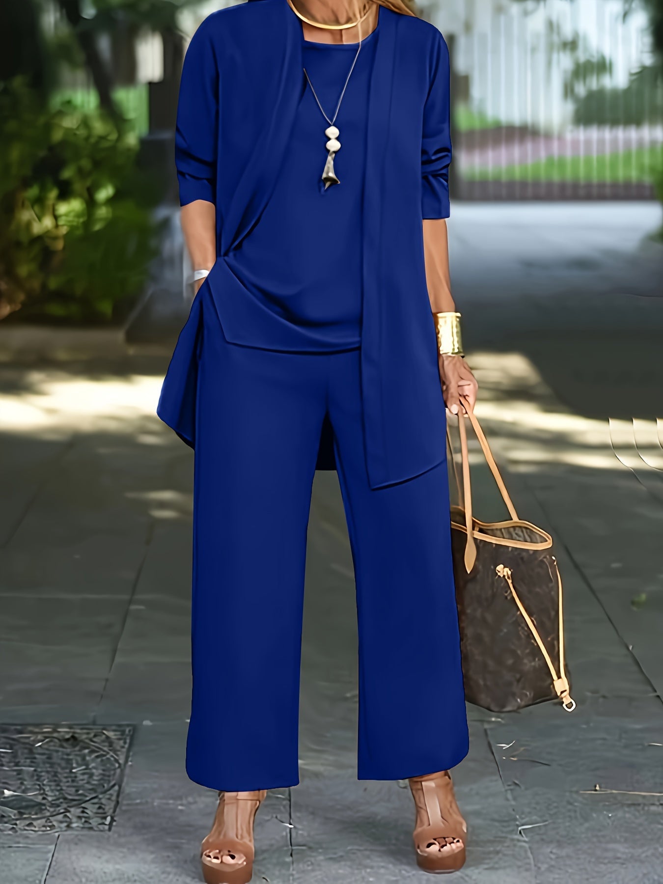 Traje mujer elegante de tres piezas