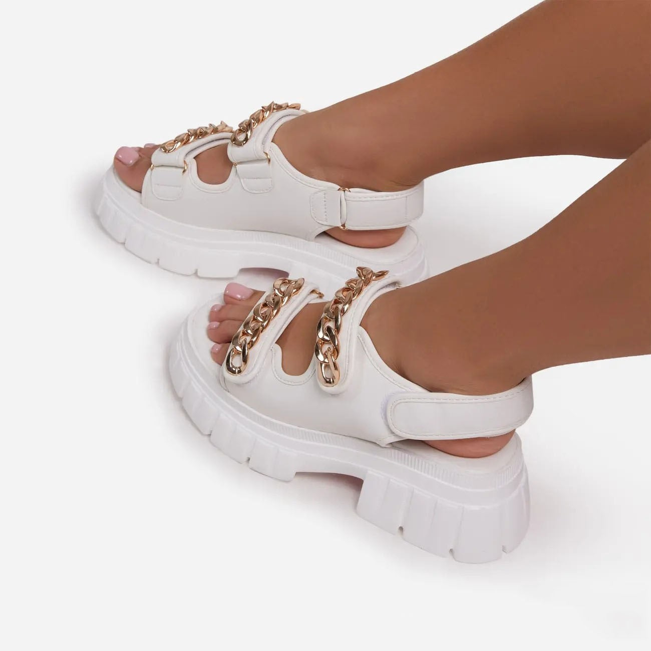 Sandalias Mujer Plataforma con Detalle Metalizado