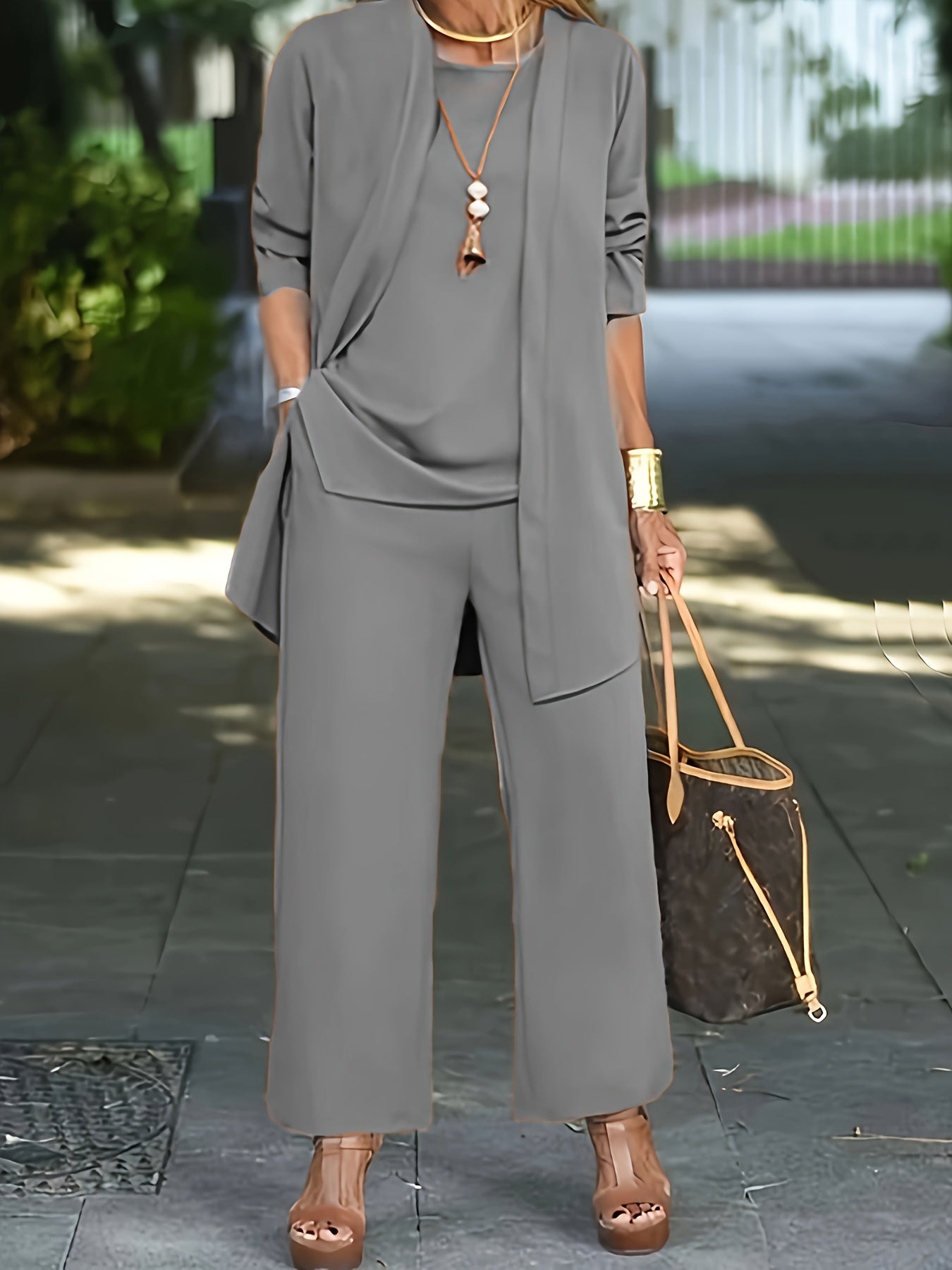 Traje mujer cómodo tres piezas elegante
