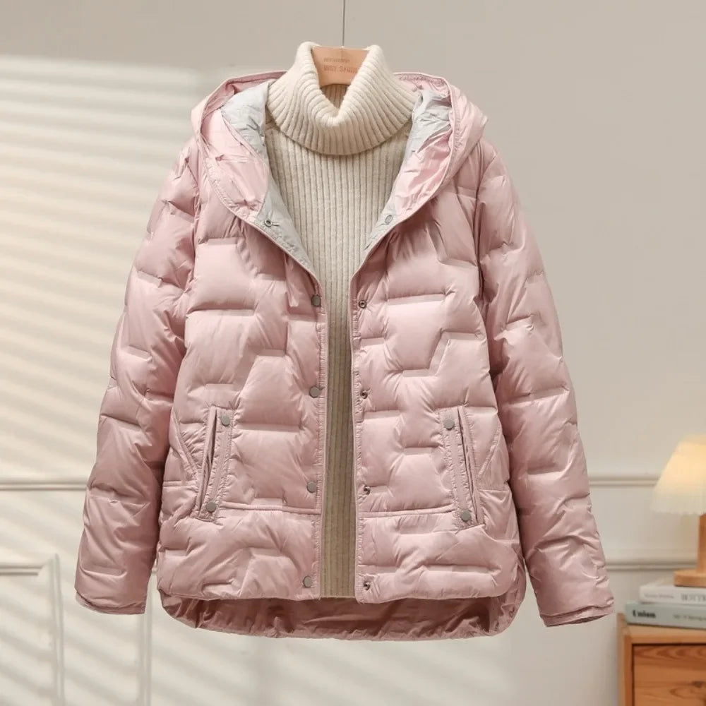 Chaquetón invernal acogedor para mujer con capucha