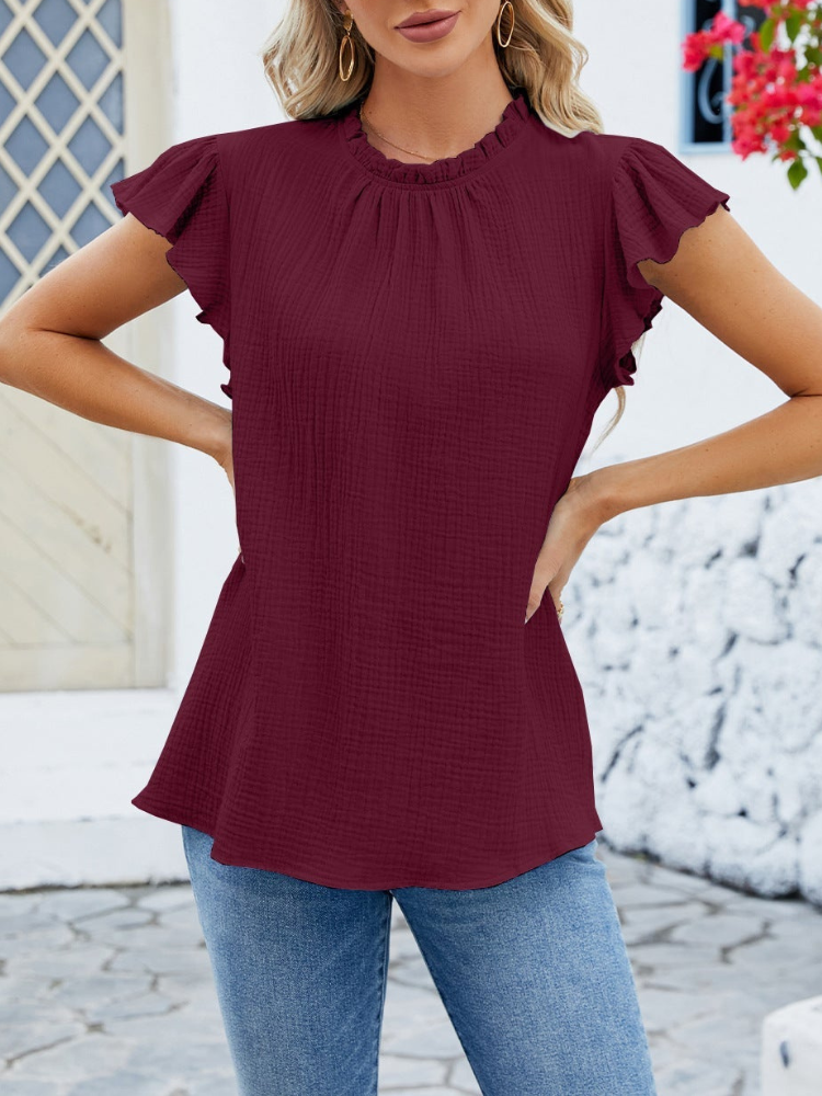 Blusa de mujer con mangas fruncidas y encaje