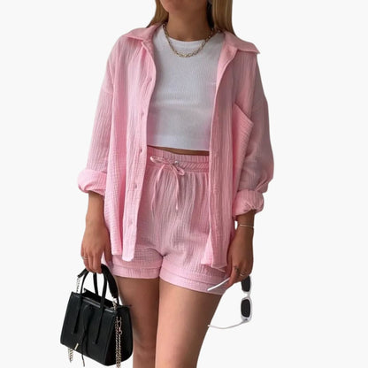 Traje de verano blusa y shorts ajustados