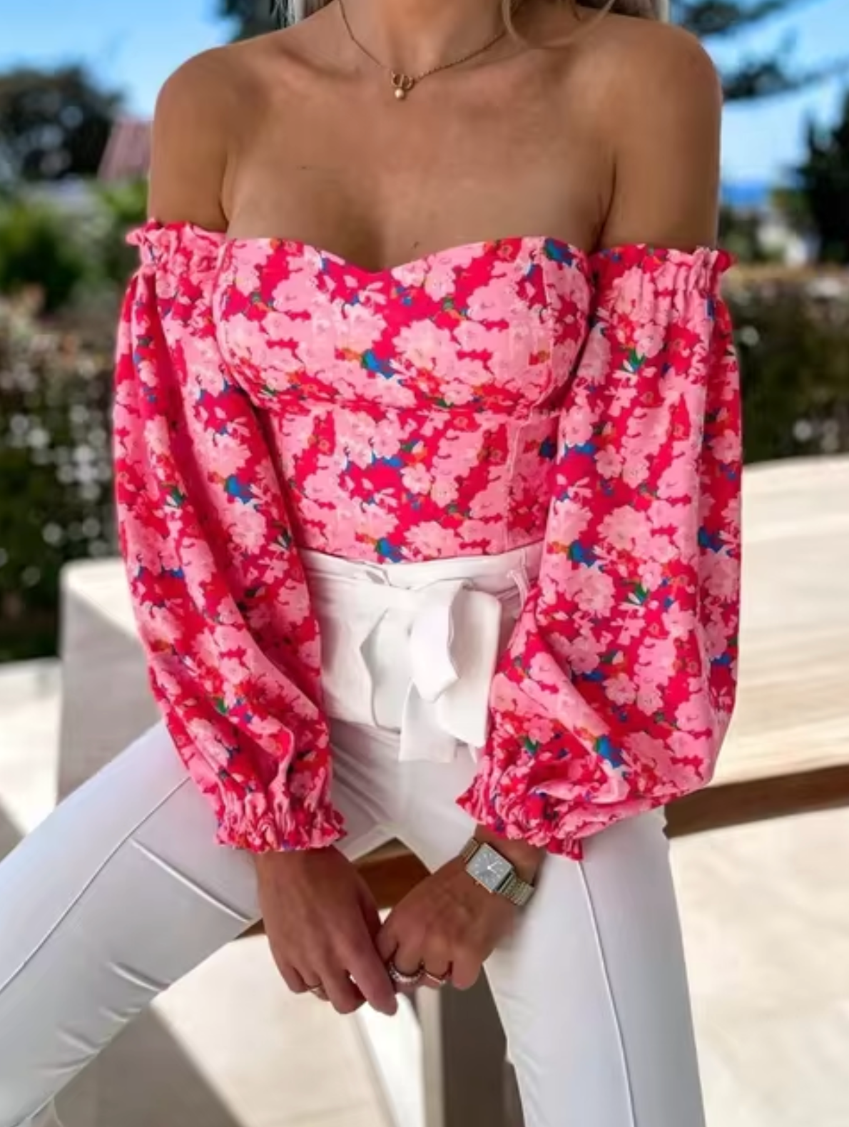 Blusas Florales con Escote en V