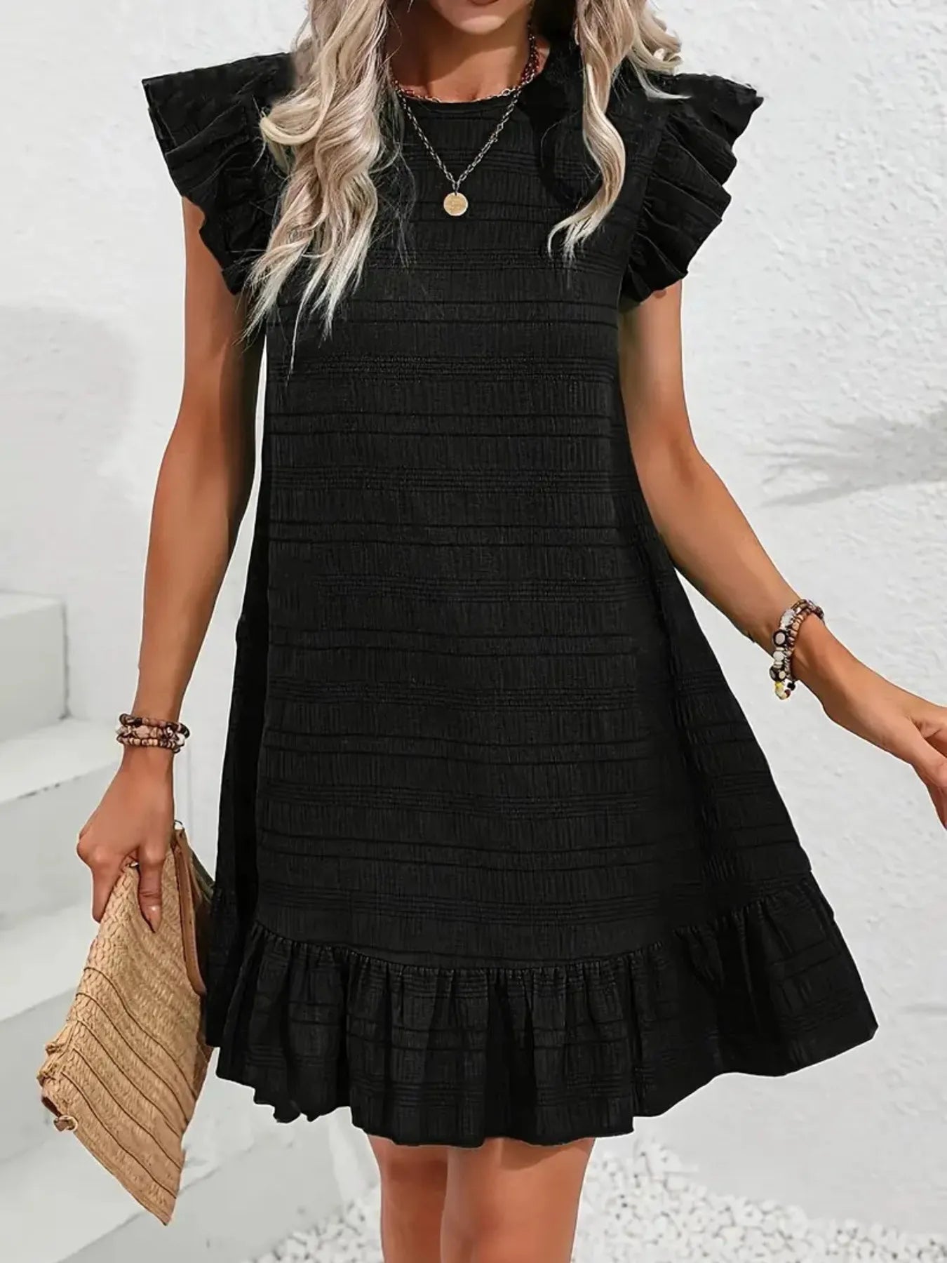 Vestido Corto con Mangas Voladas Florales