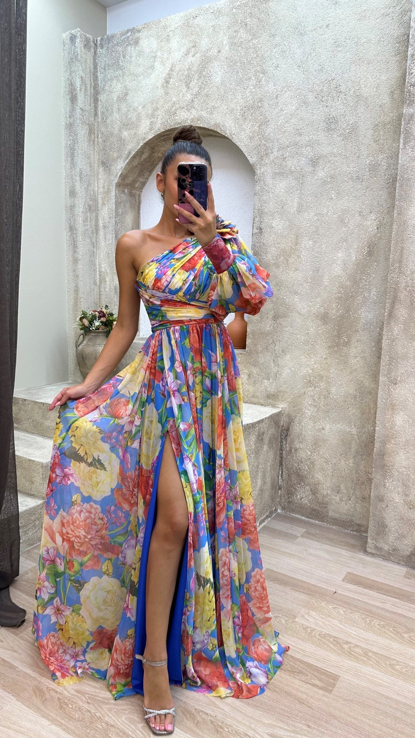 Vestido Largo Floral con Escote Asimétrico