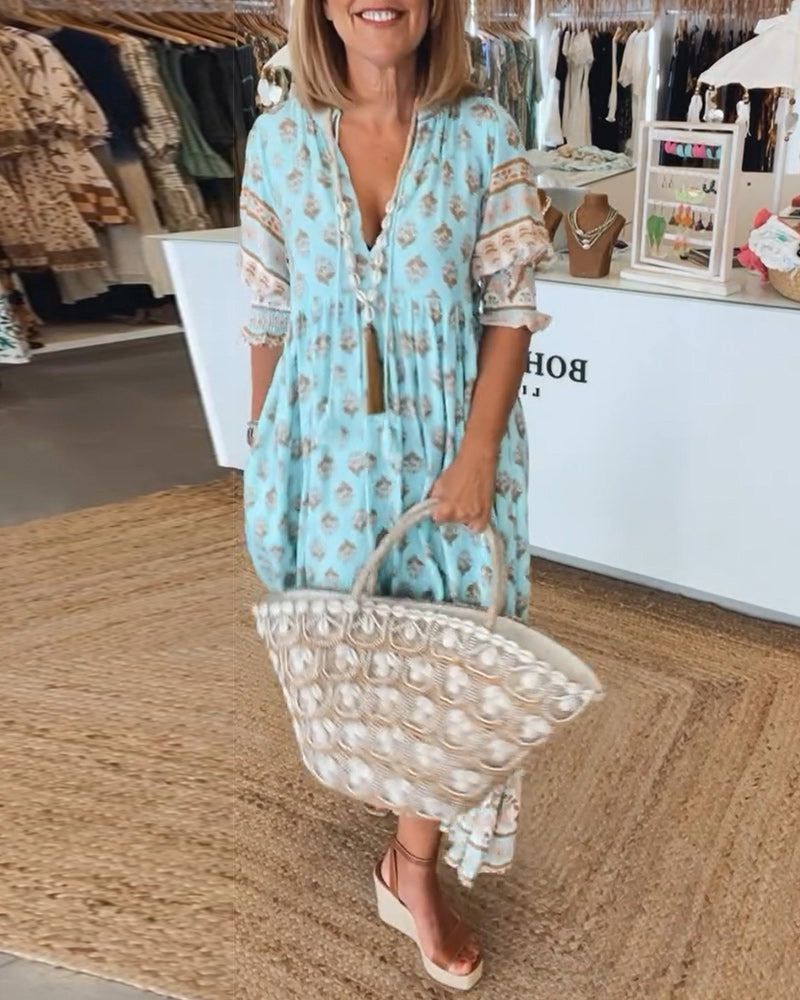 Vestido Étnico Largo con Estampado Floral y Escote en V - Vestiria