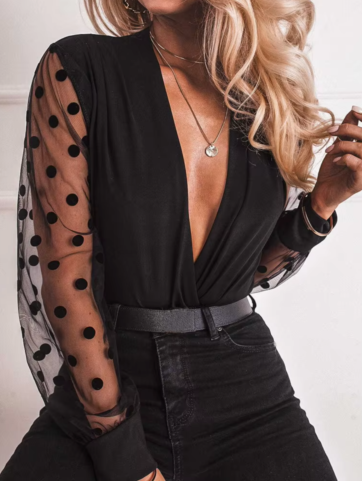 Blusa Mujer Escote Pico y Mangas Abiertas - Vestiria