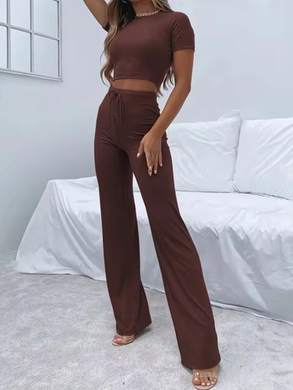 Conjunto Deportivo Top Corto y Pantalón