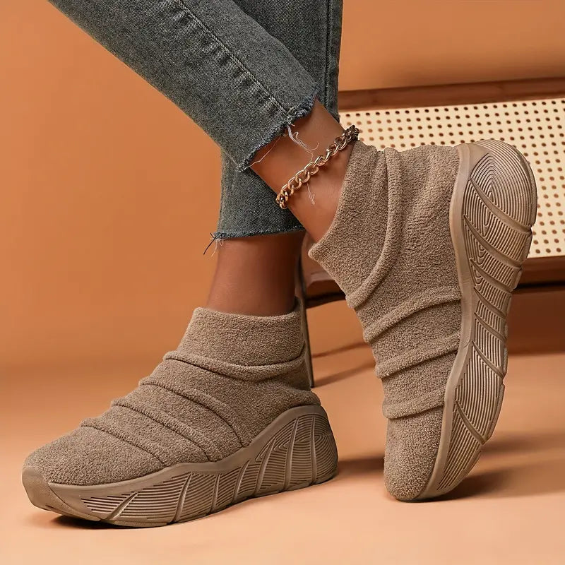 Botas Mujer Altas con Bordados Elegantes - Vestiria