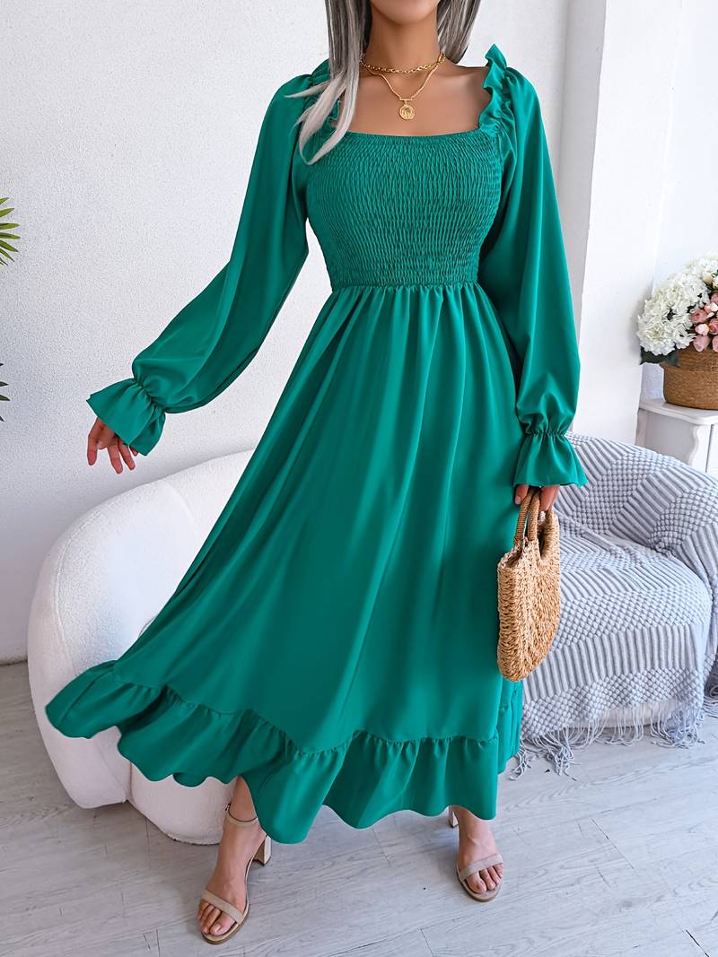 Vestido Elegante con Volantes Florales