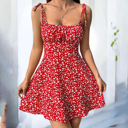 Vestido corto florado con tirantes verano mujer