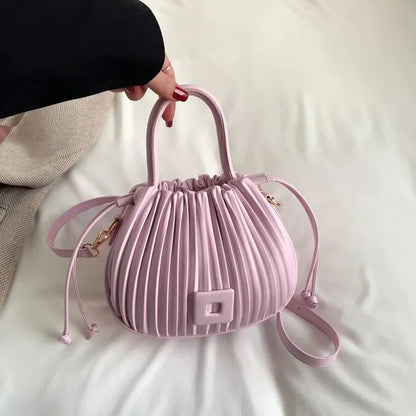 Bolso bandolera clásico de diseño elegante