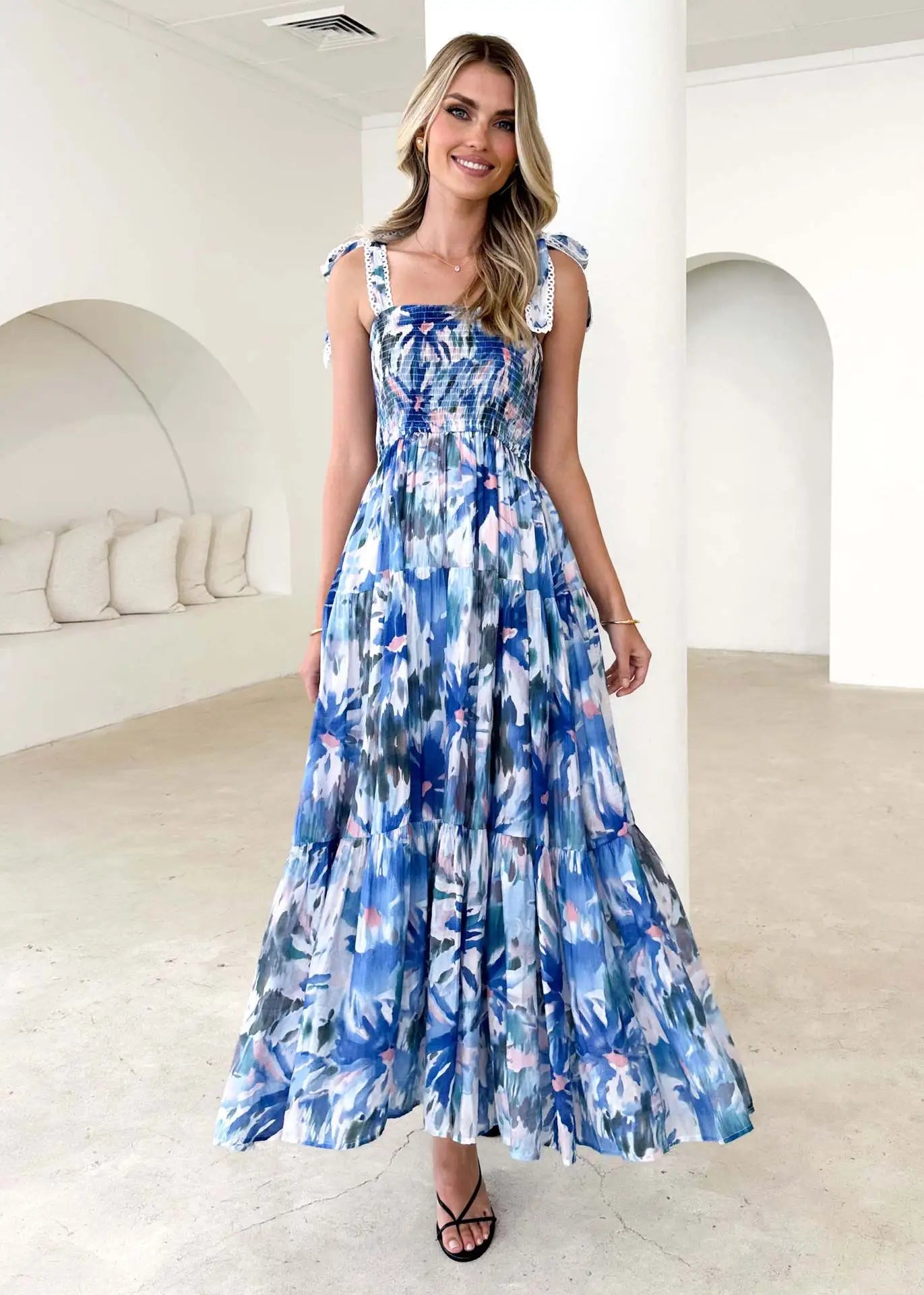 Vestido Verano Ligero con Tirantes Elásticos