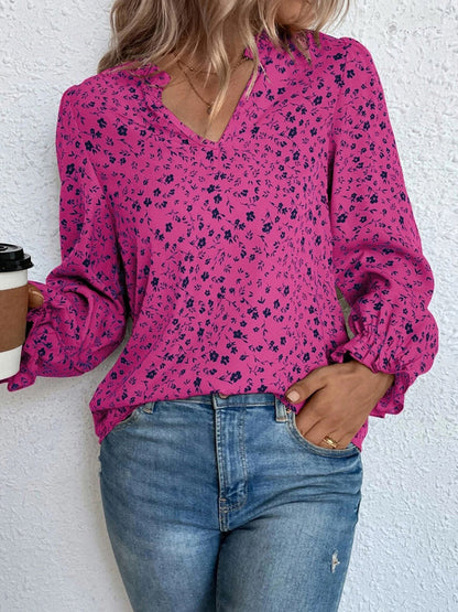 Blusa Floral Elegante con Volante y Cuello V