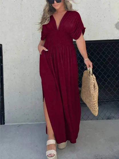 Vestido Largo Elegante con Escote en V y Aberturas Laterales