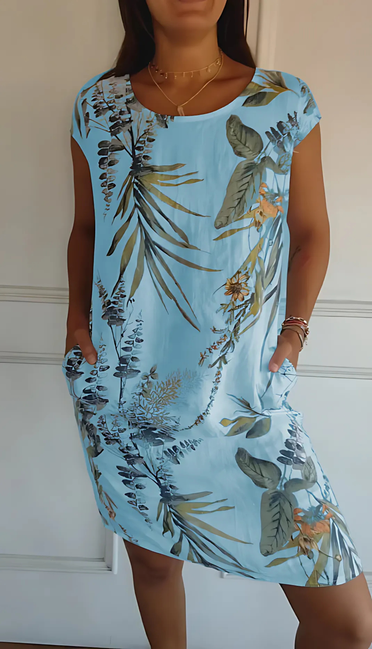 Vestido informal corte recto escote redondo