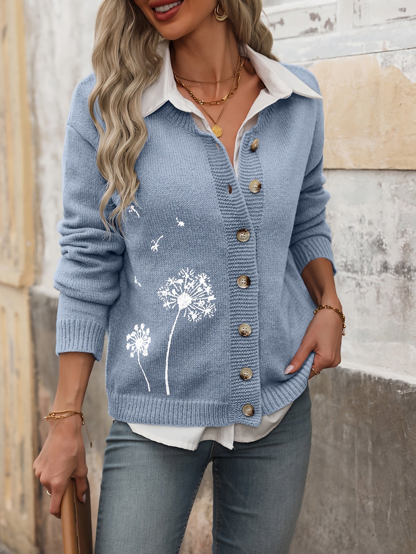 Chaquetilla de punto elegante con botonadura - Vestiria