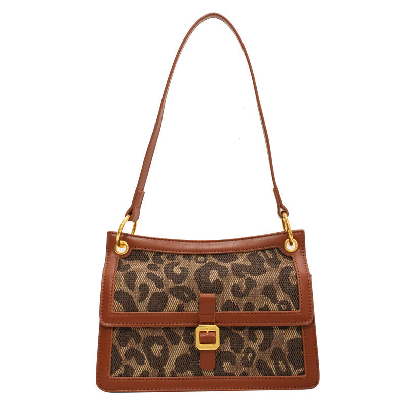 Bolso cuadrado estampado animal print chic