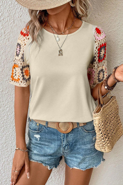 Blusa Floral de Ganchillo con Mangas Cortas - Vestiria
