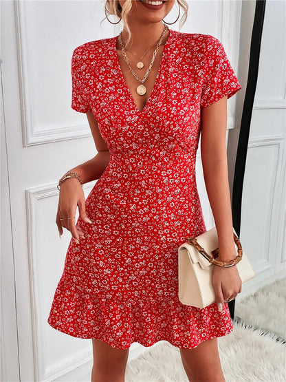 Vestido Floral Corto con Volantes y Escote en V