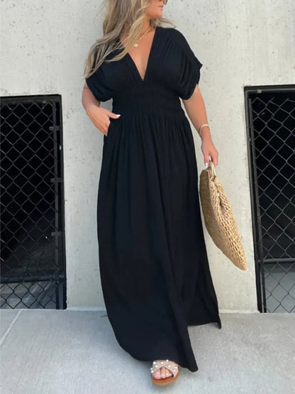Vestido Largo Elegante con Escote en V y Aberturas Laterales