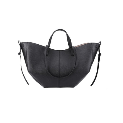 Bolso y clutch clásicos combinados