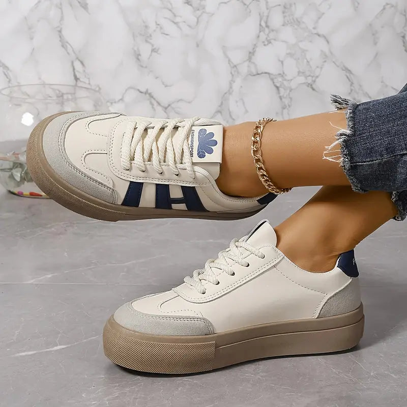 Zapatillas deportivas cómodas y elegantes - Vestiria