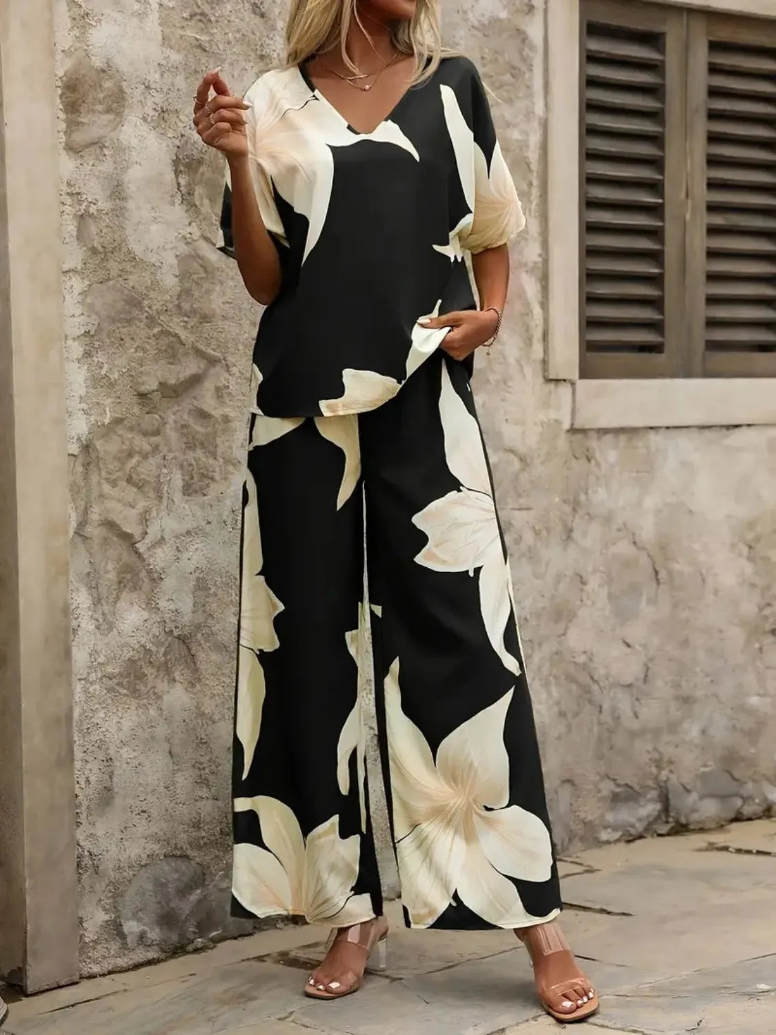 Conjunto Mujer Floral Chic - Vestiria