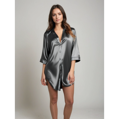 Camisón de seda elegante con botones para mujer