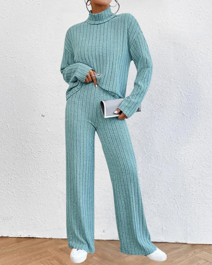 Conjunto de punto suave y femenino