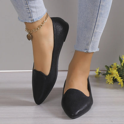 Zapatos de mujer elegantes con punta estrecha