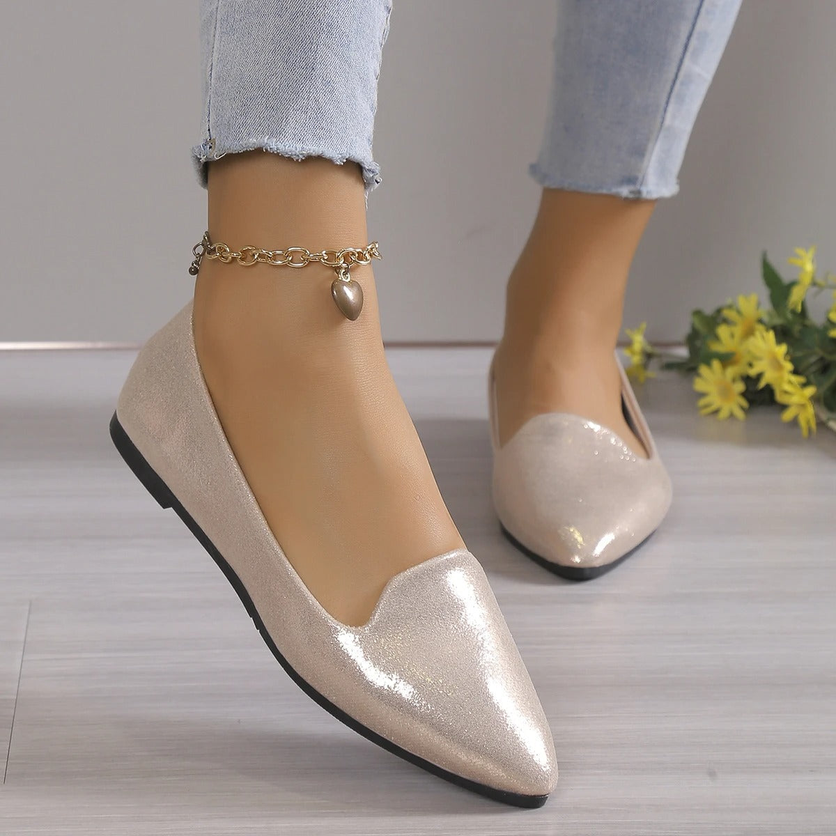 Zapatos de mujer elegantes con punta estrecha - Vestiria