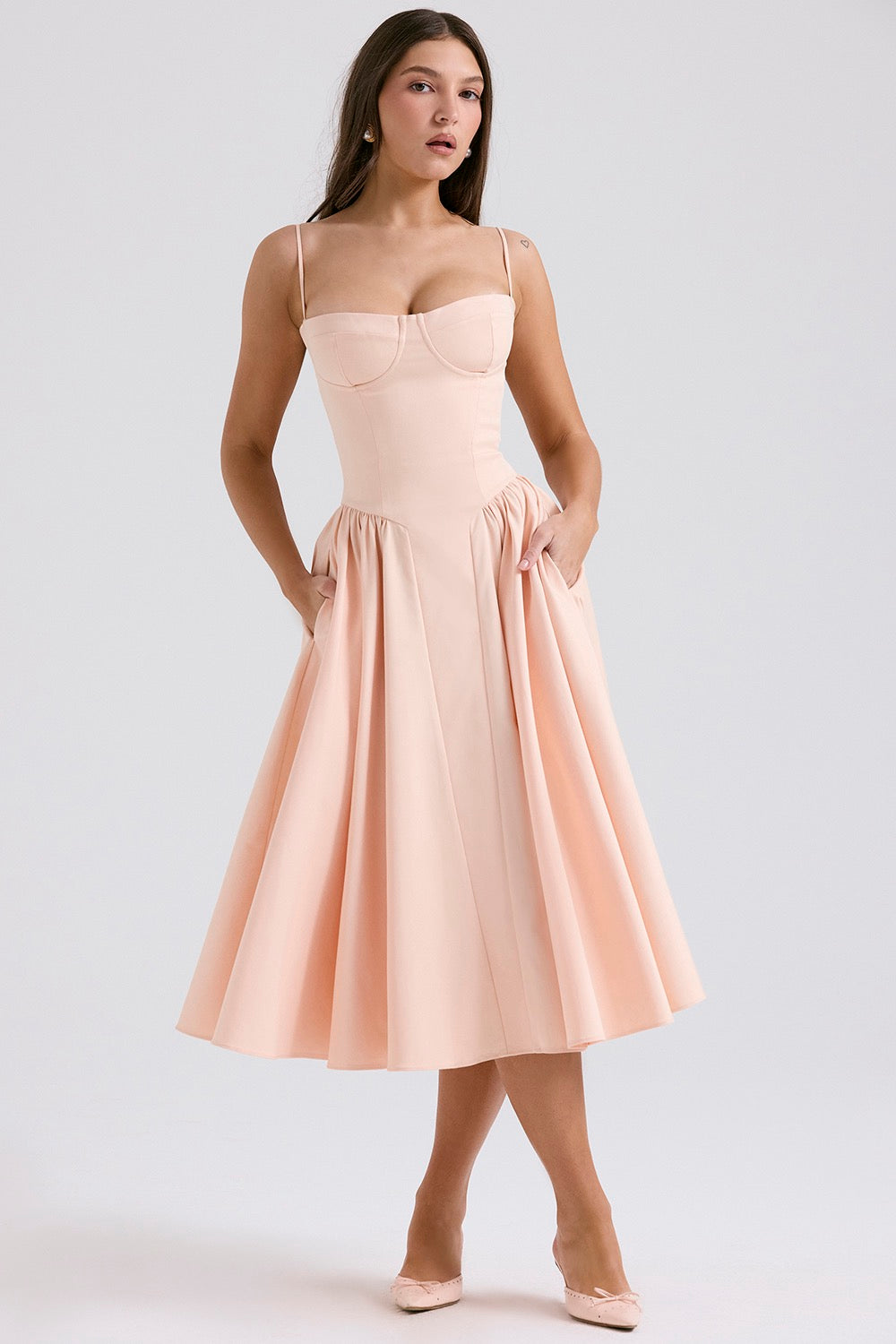 Vestido Ceñido Glamouroso