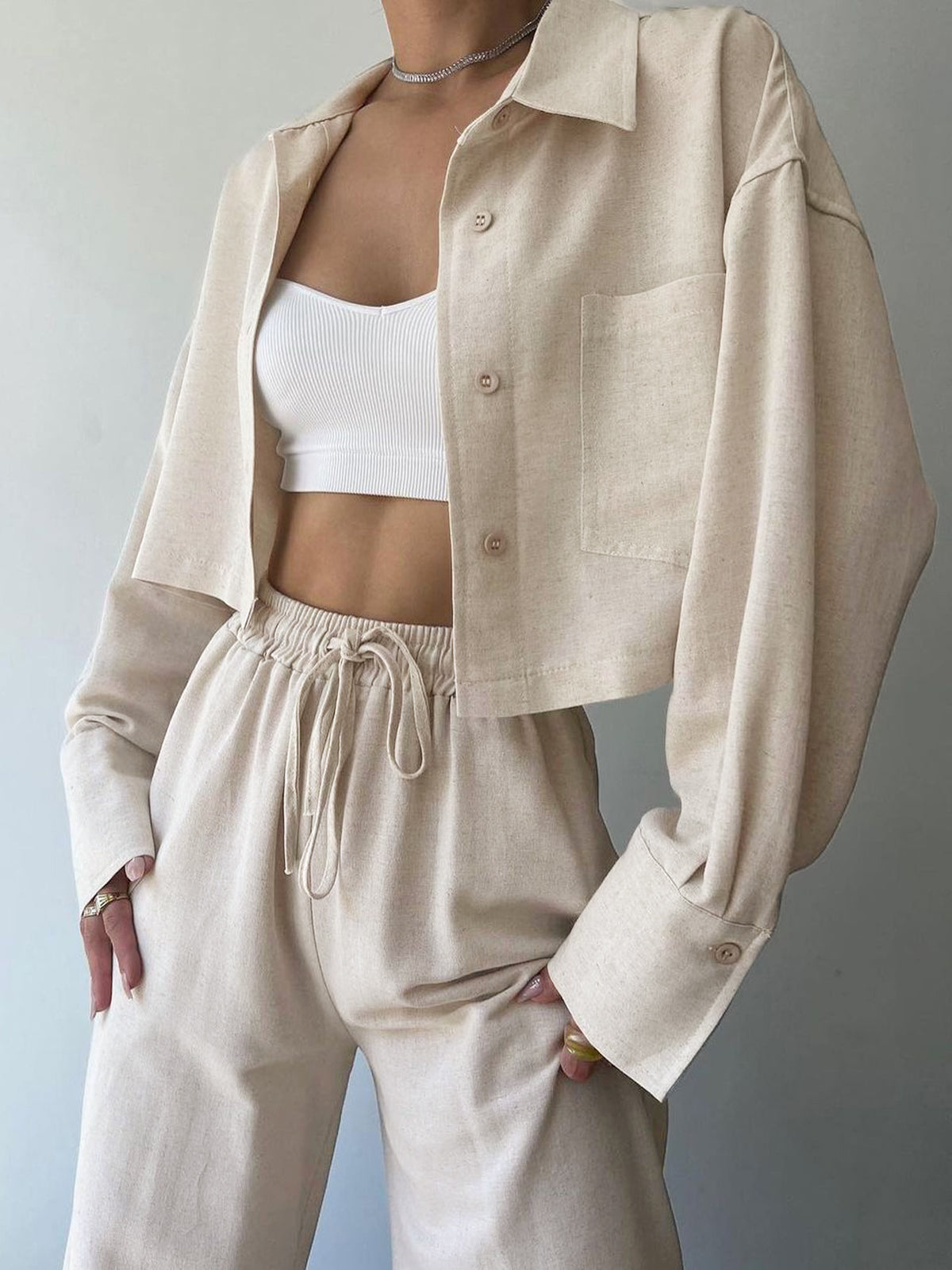 Conjunto Deportivo Mujer Camiseta y Pantalón Cómodes - Vestiria